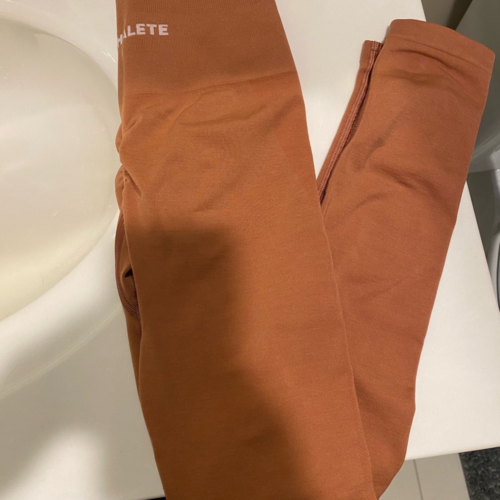 Alphalete leggings